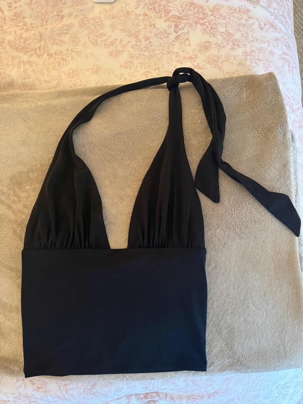Garage halter top